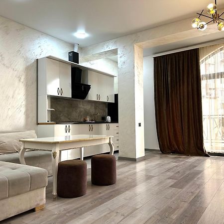 New Apartment In Downtown Γιερεβάν Εξωτερικό φωτογραφία