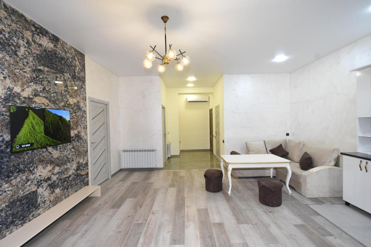 New Apartment In Downtown Γιερεβάν Εξωτερικό φωτογραφία